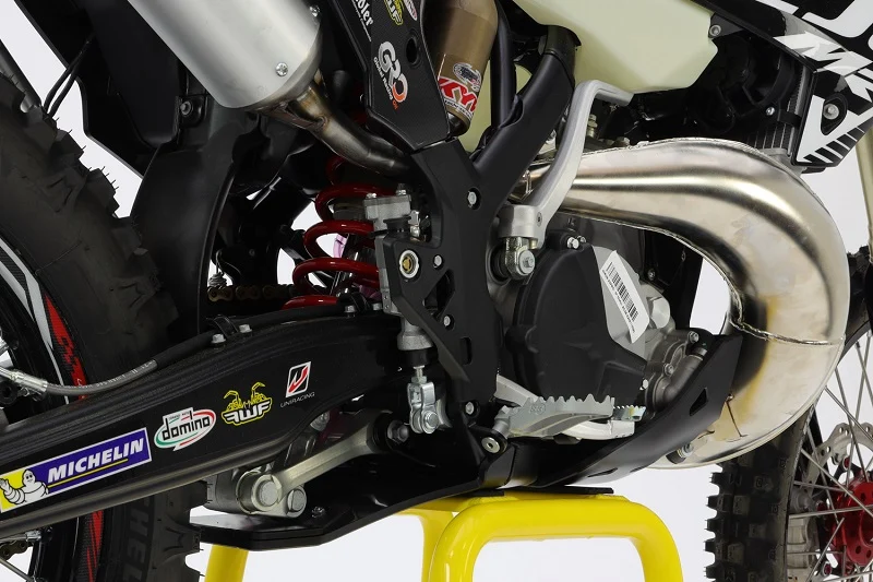Protecção de Motor e Link CROSSPRO DTC HARD X 8.0 GAS GAS EC 250/300 18-20, RIEJU MR 250/300 20-25 Preto - Image 4