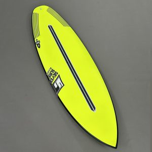 Outlet Prancha 5’6 Easy Rocket – 25.5 litros Epoxy Carbon Flex